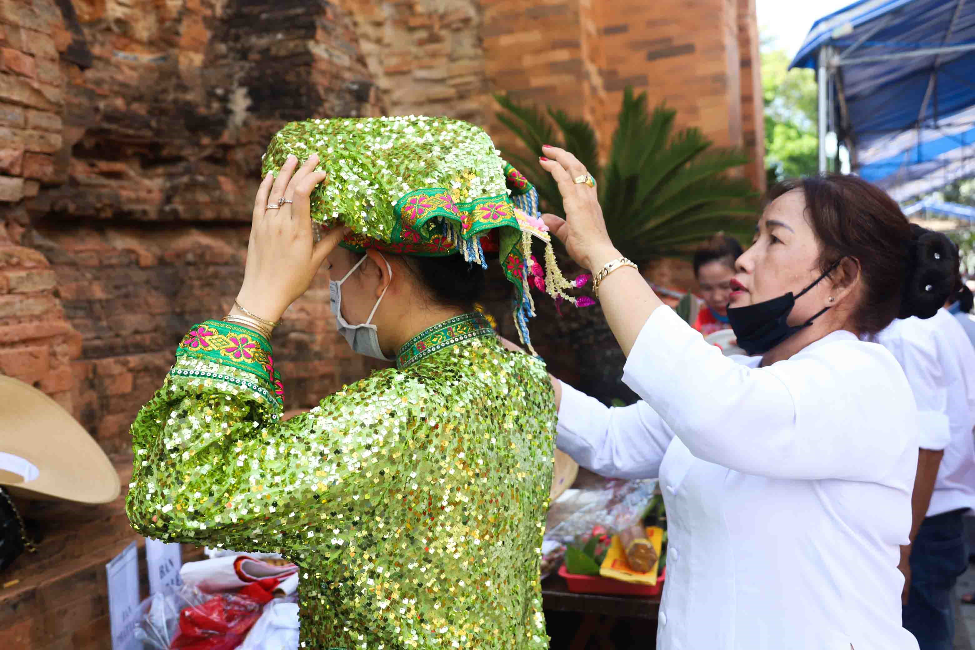 doan-thuc-hanh-tin-nguong-thanh-pho-da-nang